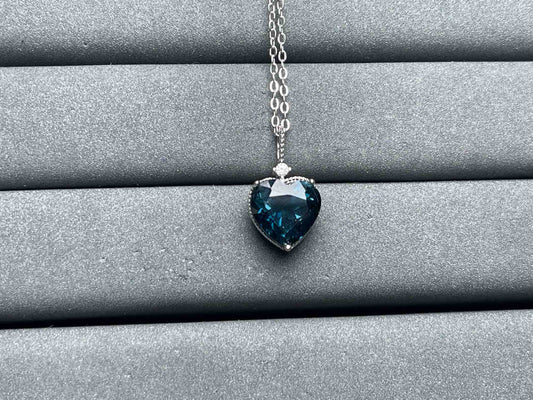 A7093 Topaz Necklace