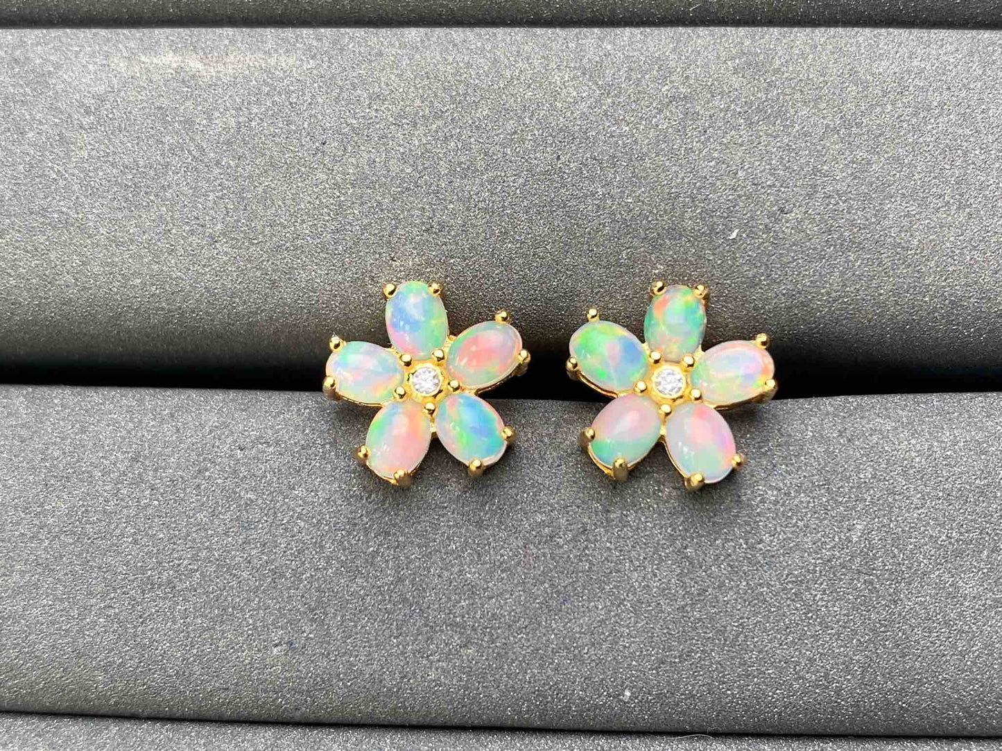 A7192 Opal Earrings