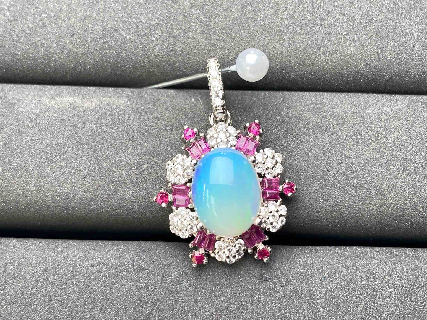 A7219 Opal Pendant