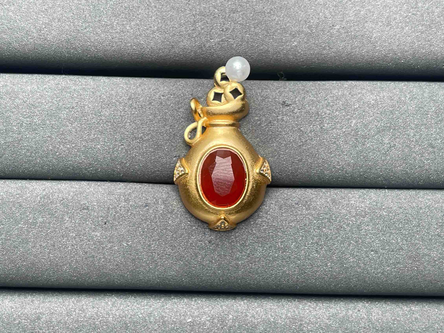 A7256 Carnelian Pendant