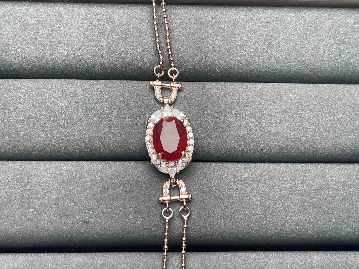A7265 Carnelian Bracelet