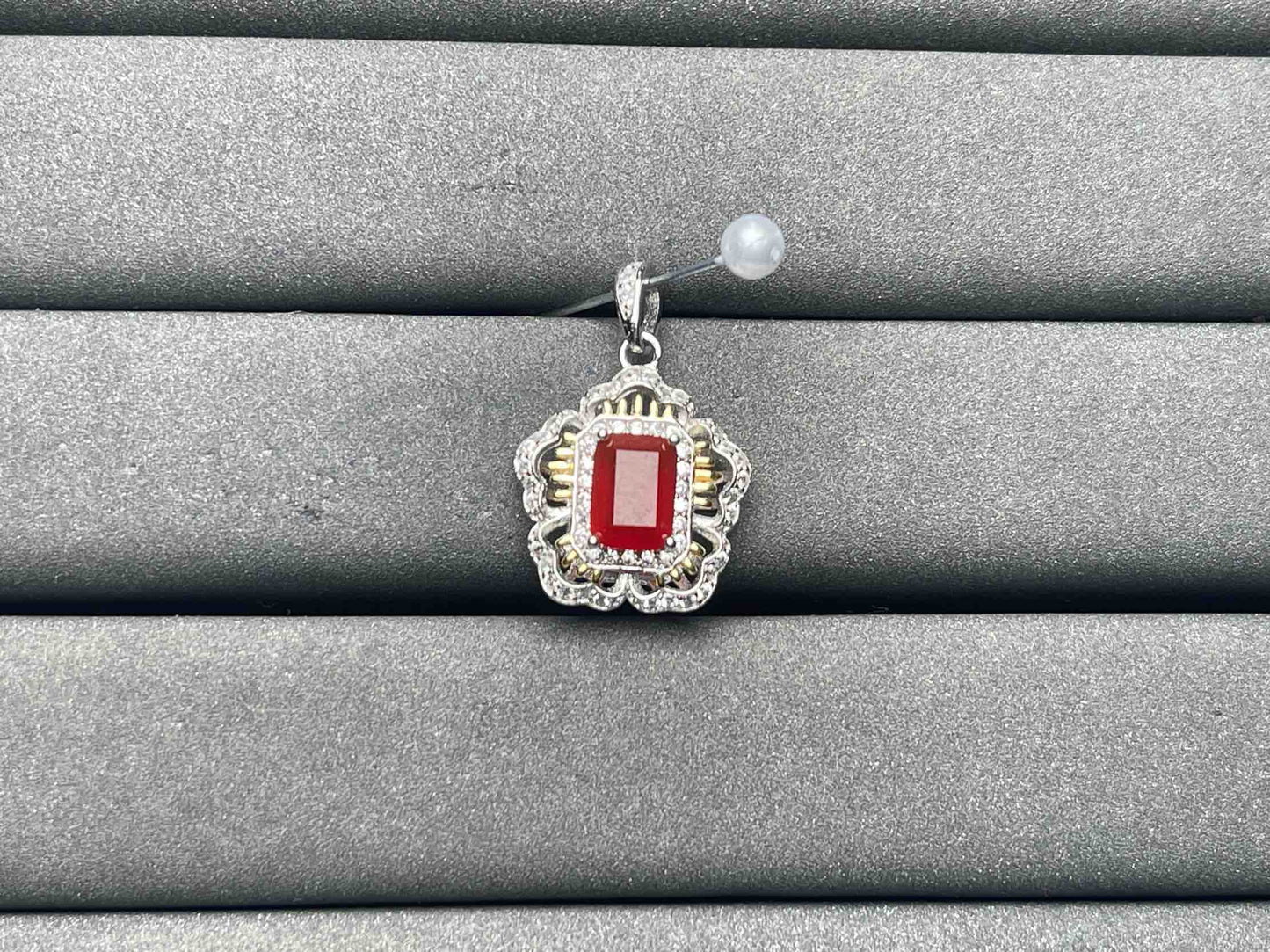 A7279 Carnelian Pendant