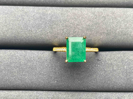 A7334 Emerald Ring