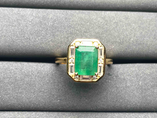A7343 Emerald Ring