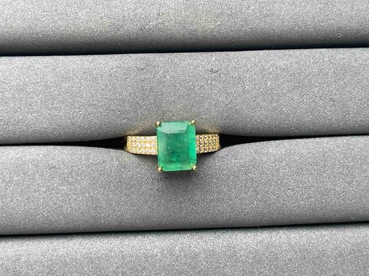 A7414 Emerald Ring