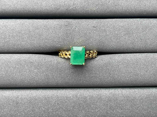 A7415 Emerald Ring