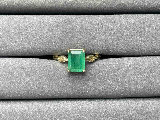 A7416 Emerald Ring