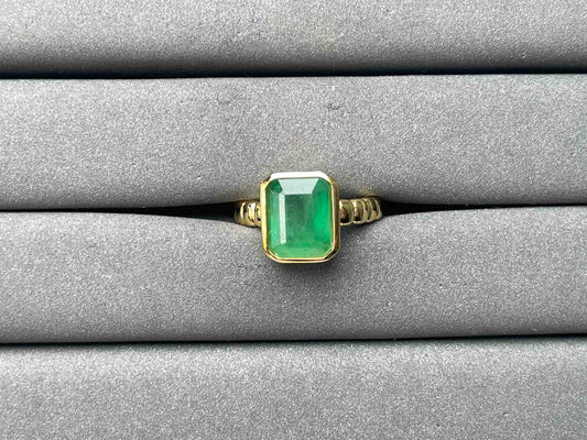 A7417 Emerald Ring