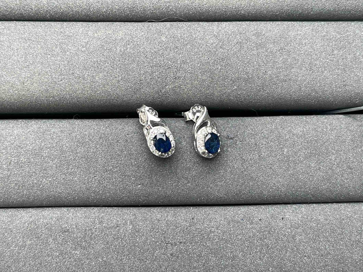 A7452 Sapphire Earrings