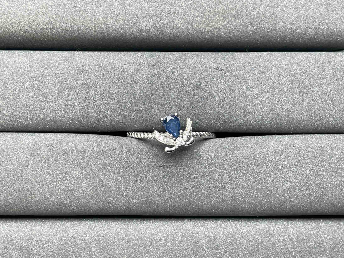 A7466 Sapphire Ring
