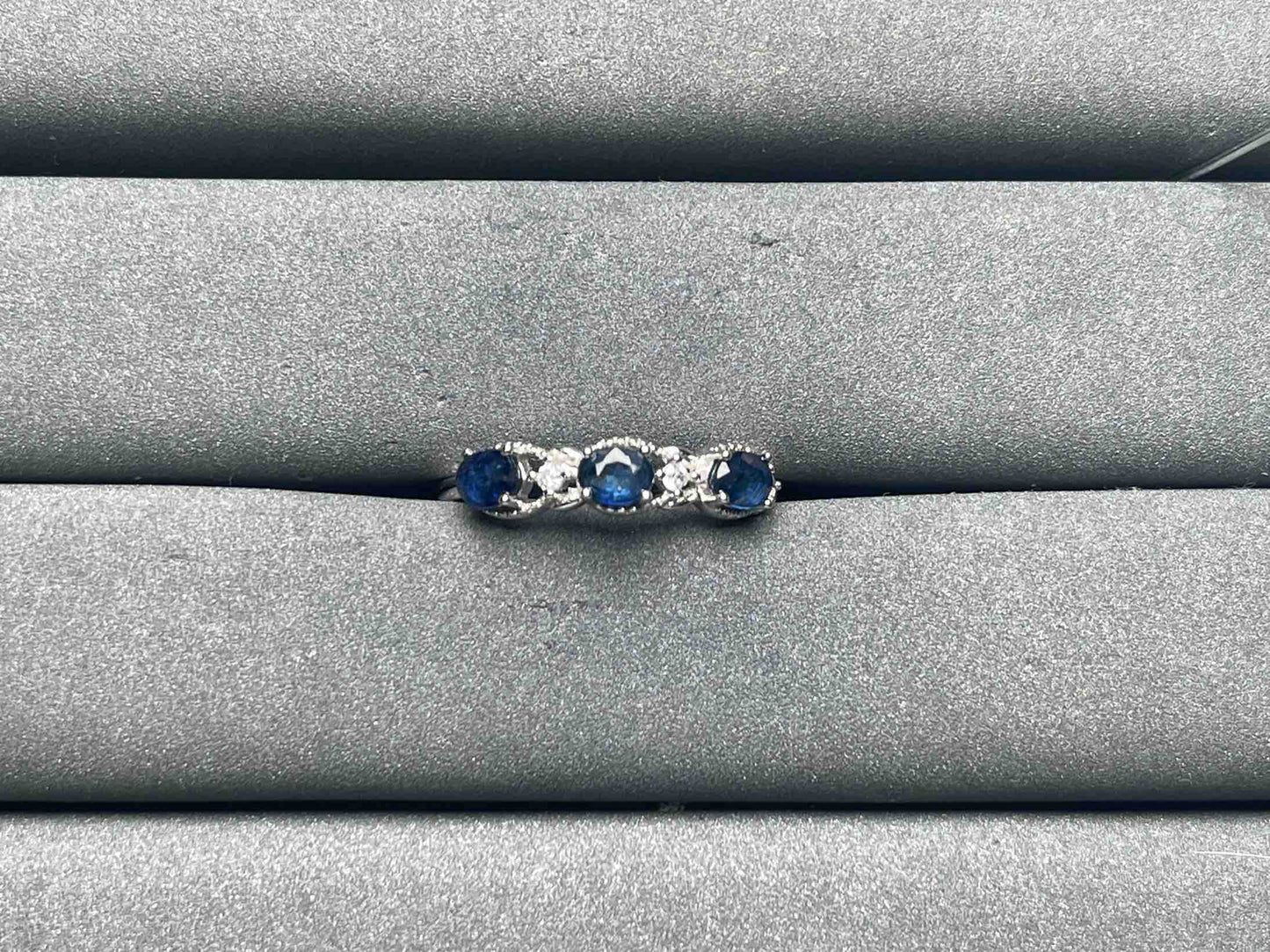 A7613 Sapphire Ring