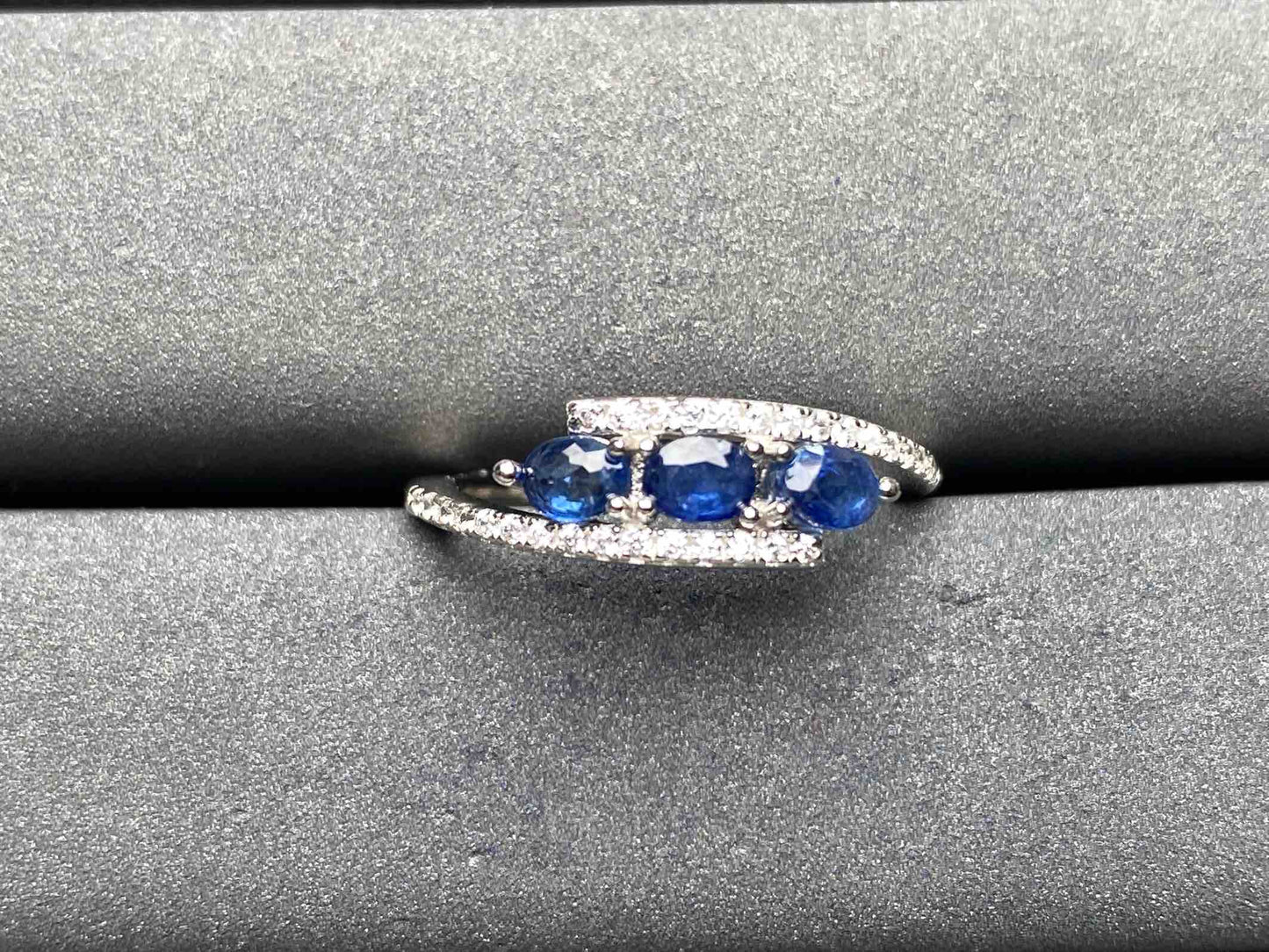 A7870 Blue Sapphire Ring