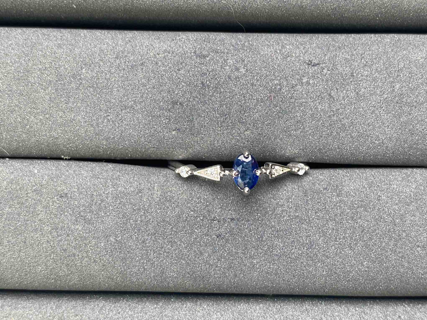A7957 Sapphire Ring