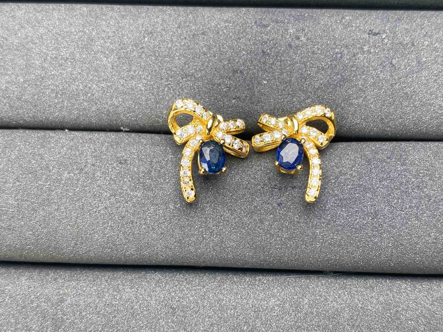 A7965 Sapphire Earrings