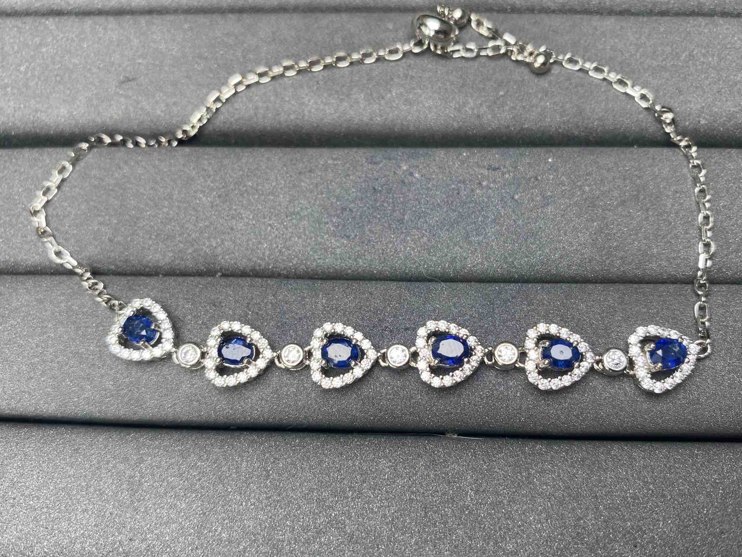 A7977 Sapphire Bracelet