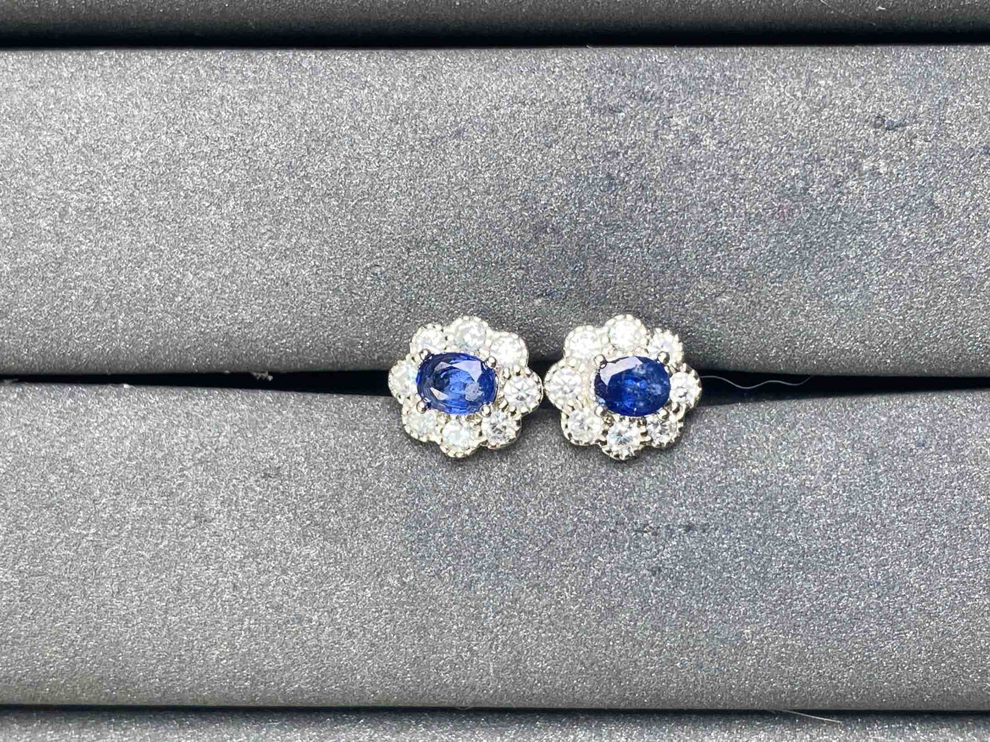 A7979 Sapphire Earrings