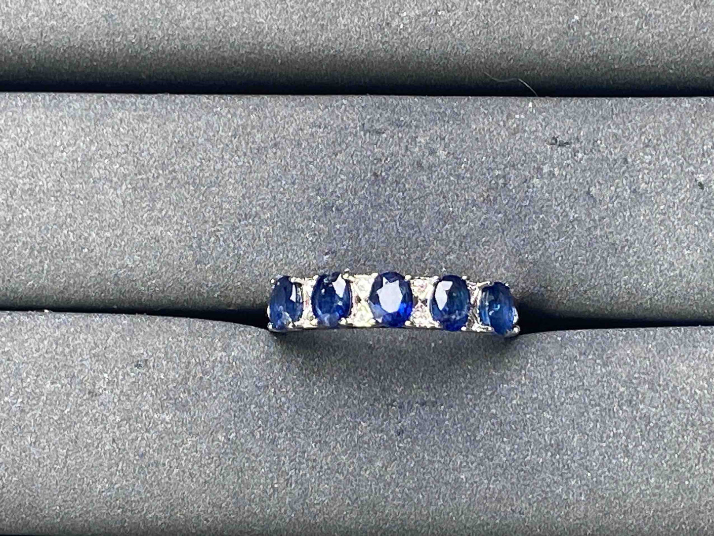 A7987 Sapphire Ring