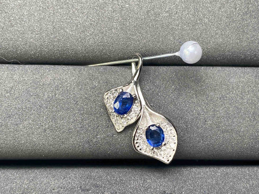 A8012 Sapphire Pendant