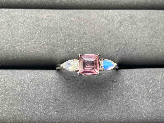 A8039 Spinel Ring