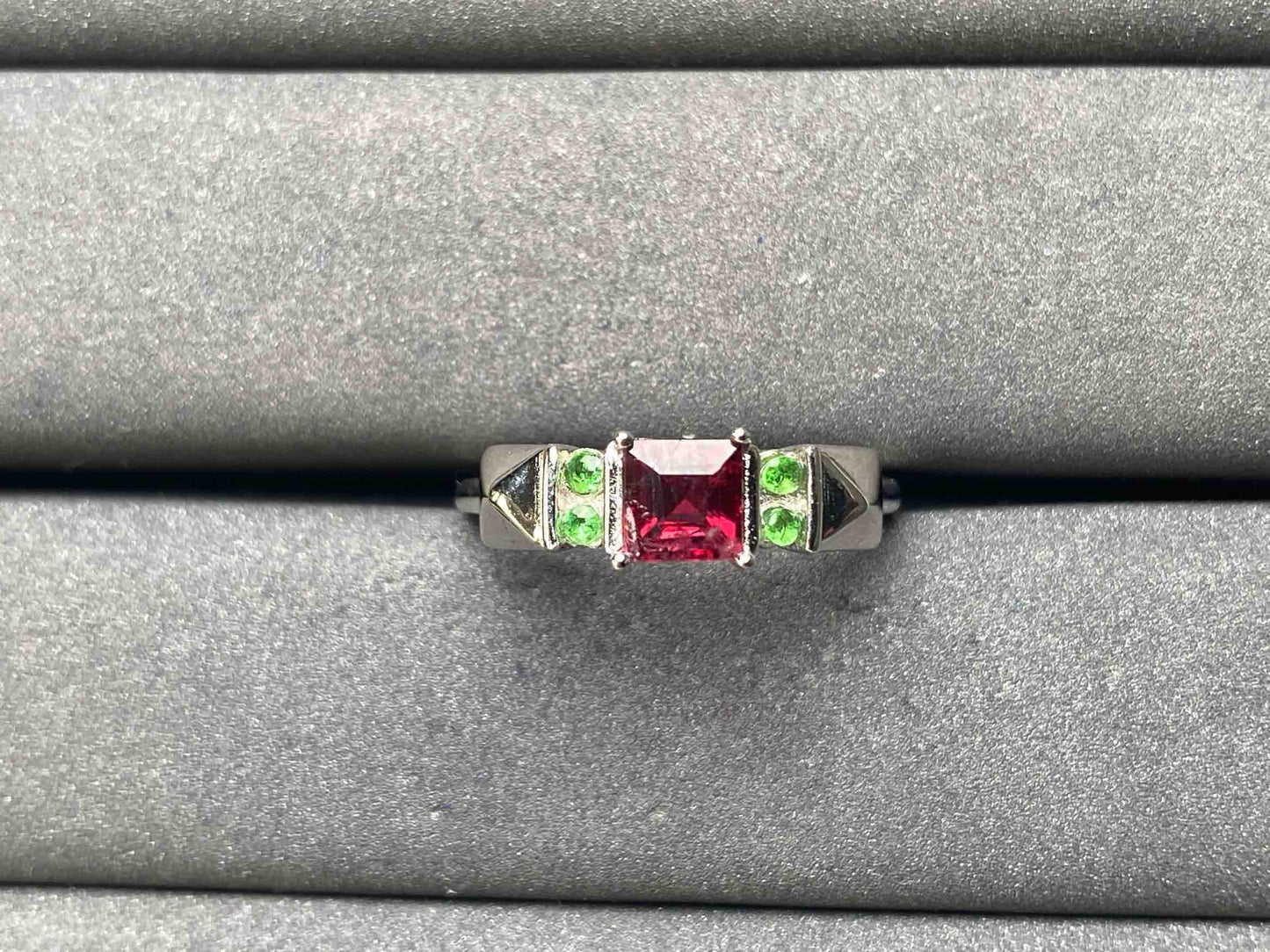A8049 Spinel Ring
