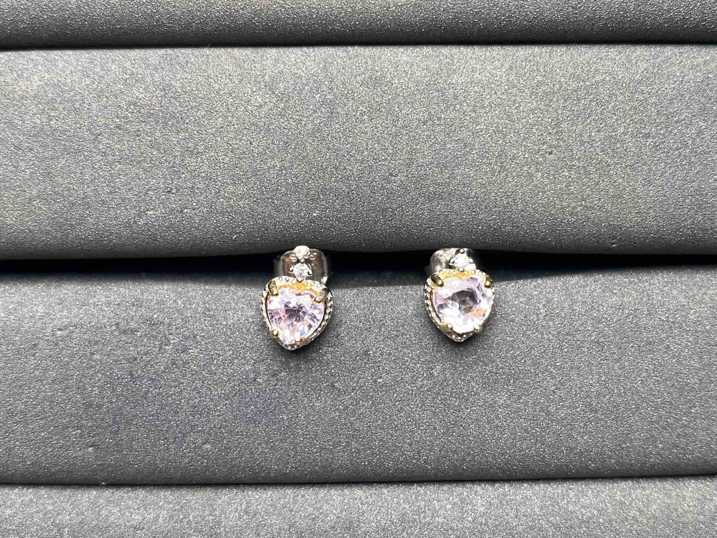 A8086 Sapphire Earrings