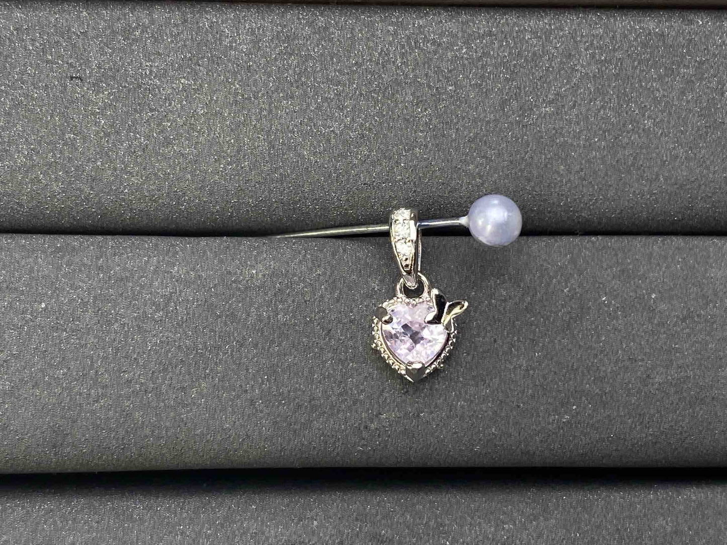 A8144 Sapphire Pendant