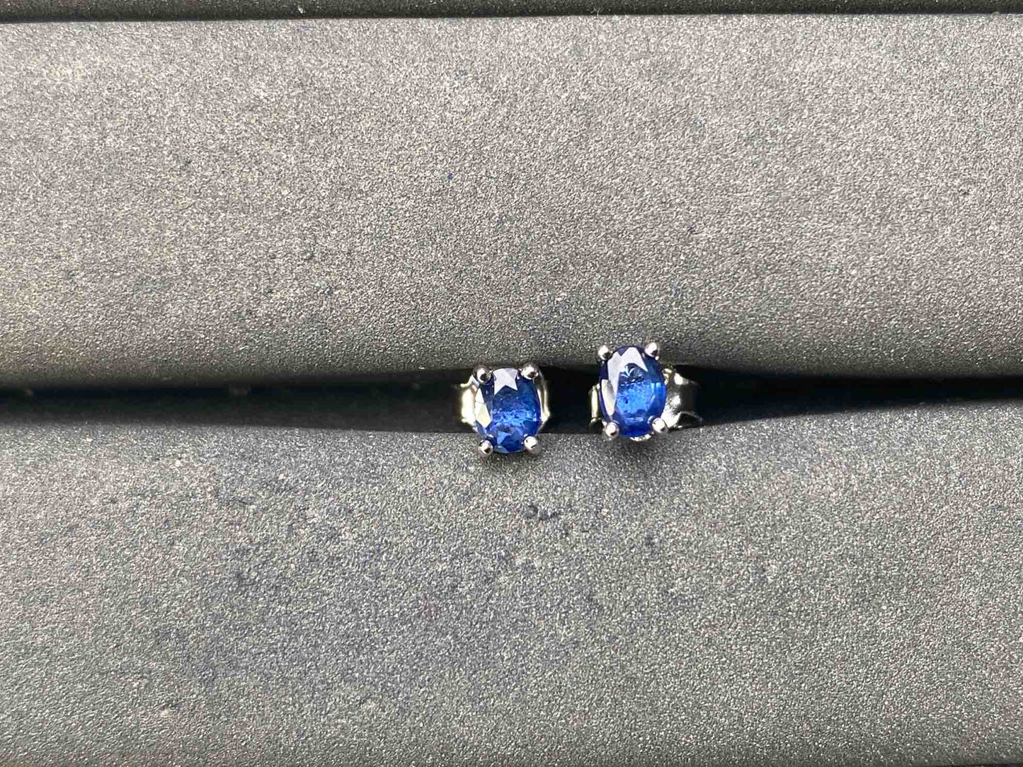 A8161 Blue Sapphire Earrings