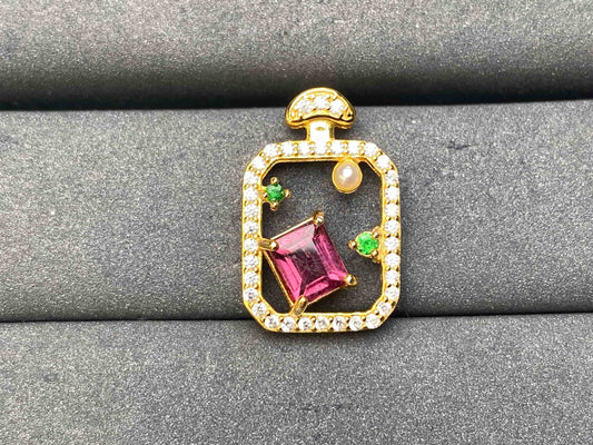 A8195 Spinel Pendant