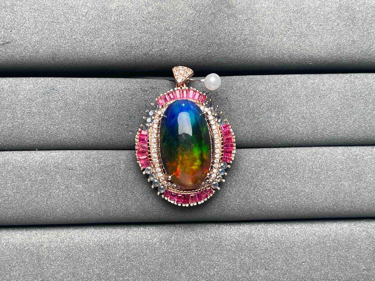 A8270 Opal Pendant