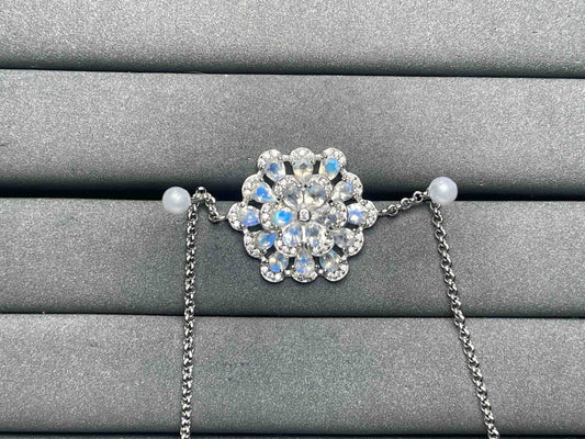A8281 Moonstone Bracelet