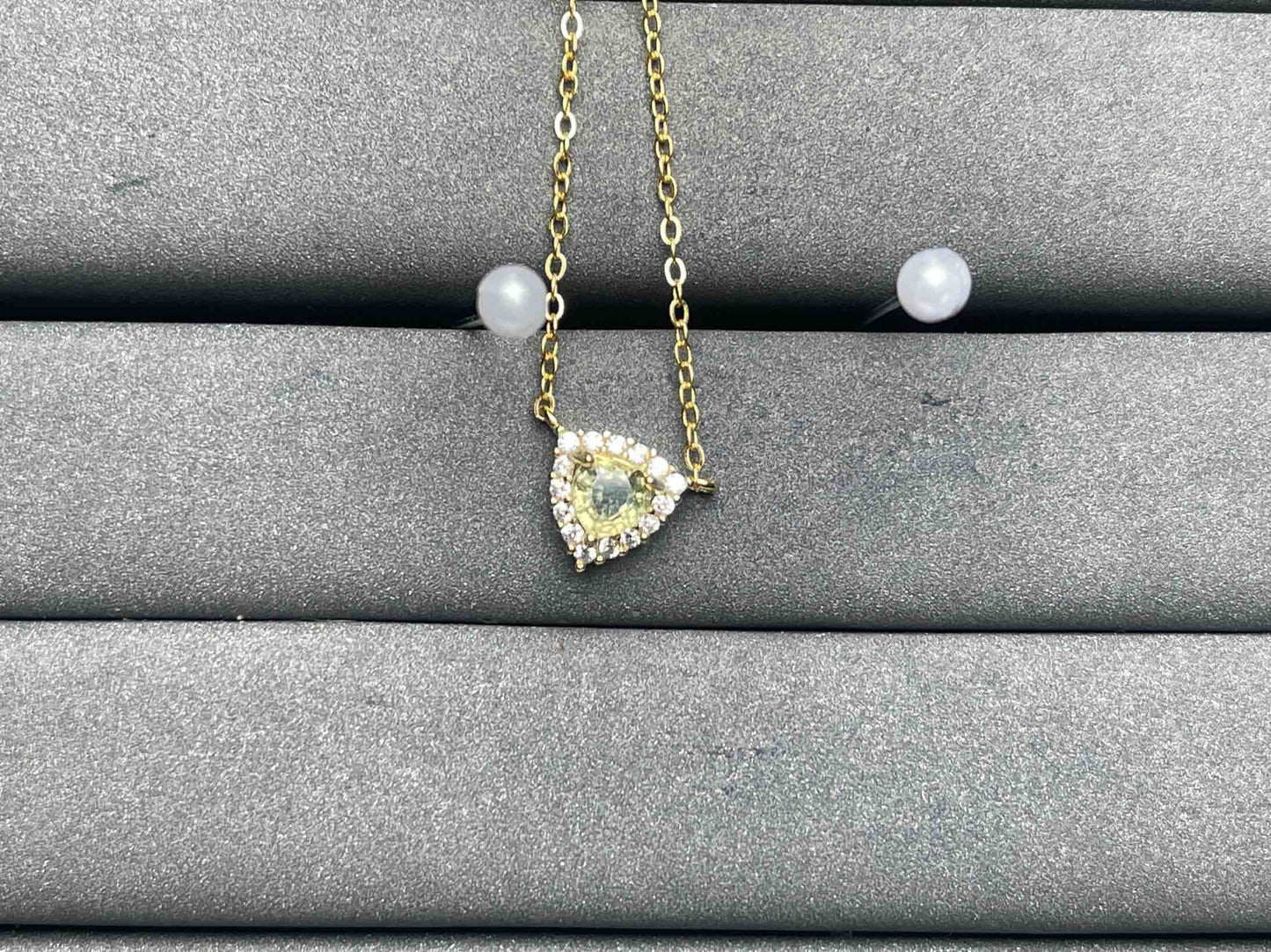 A8293 Sapphire Necklace