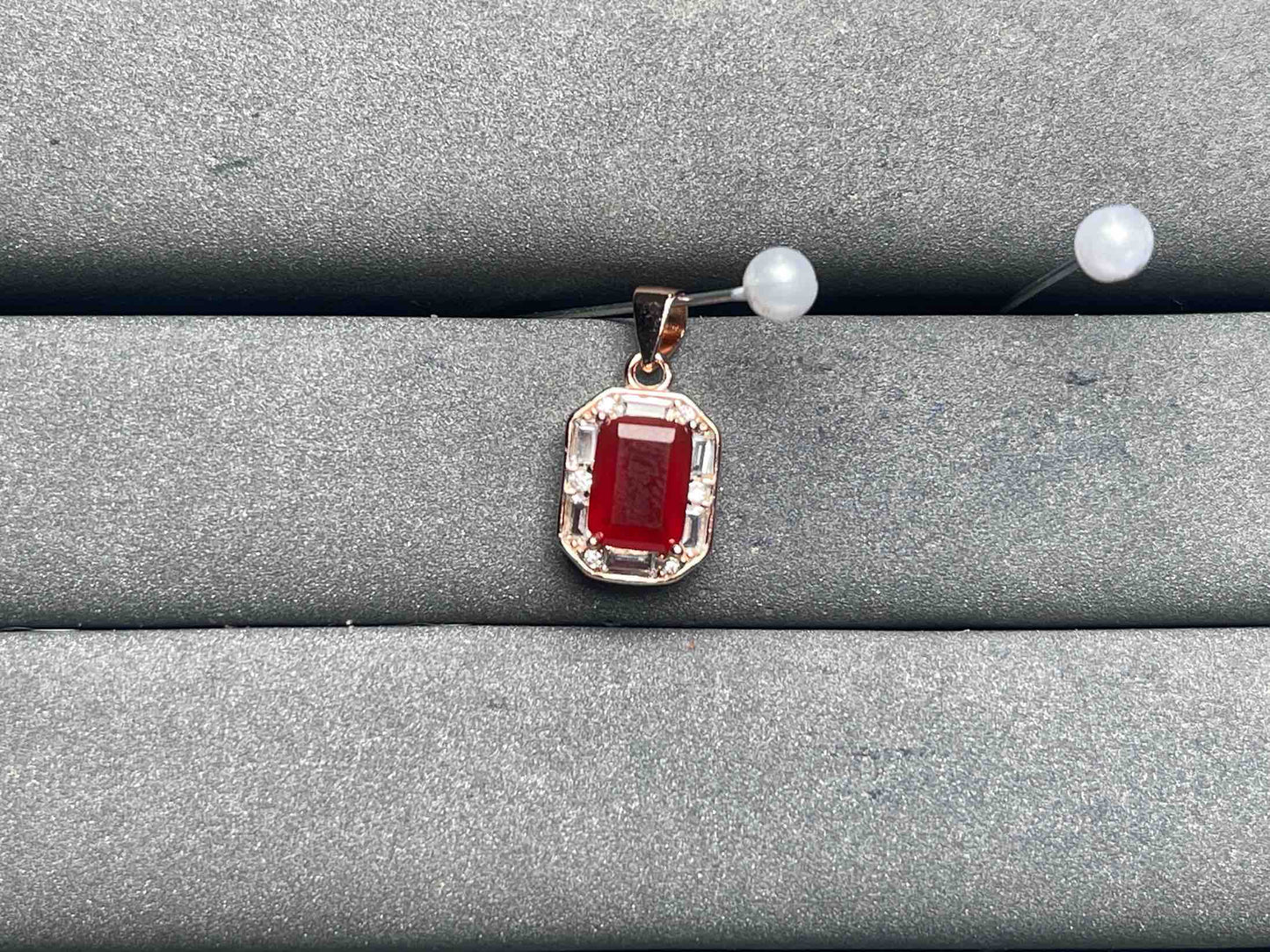 A8298 Carnelian Pendant