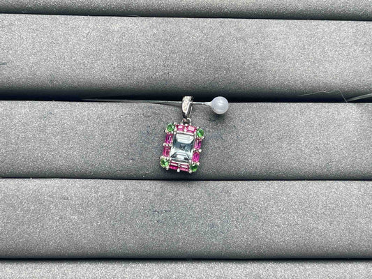 A8300 Spinel Pendant