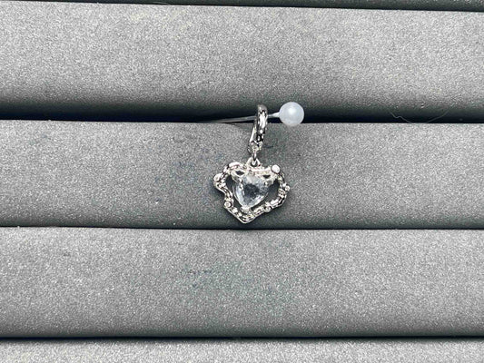 A8302 Sapphire Pendant