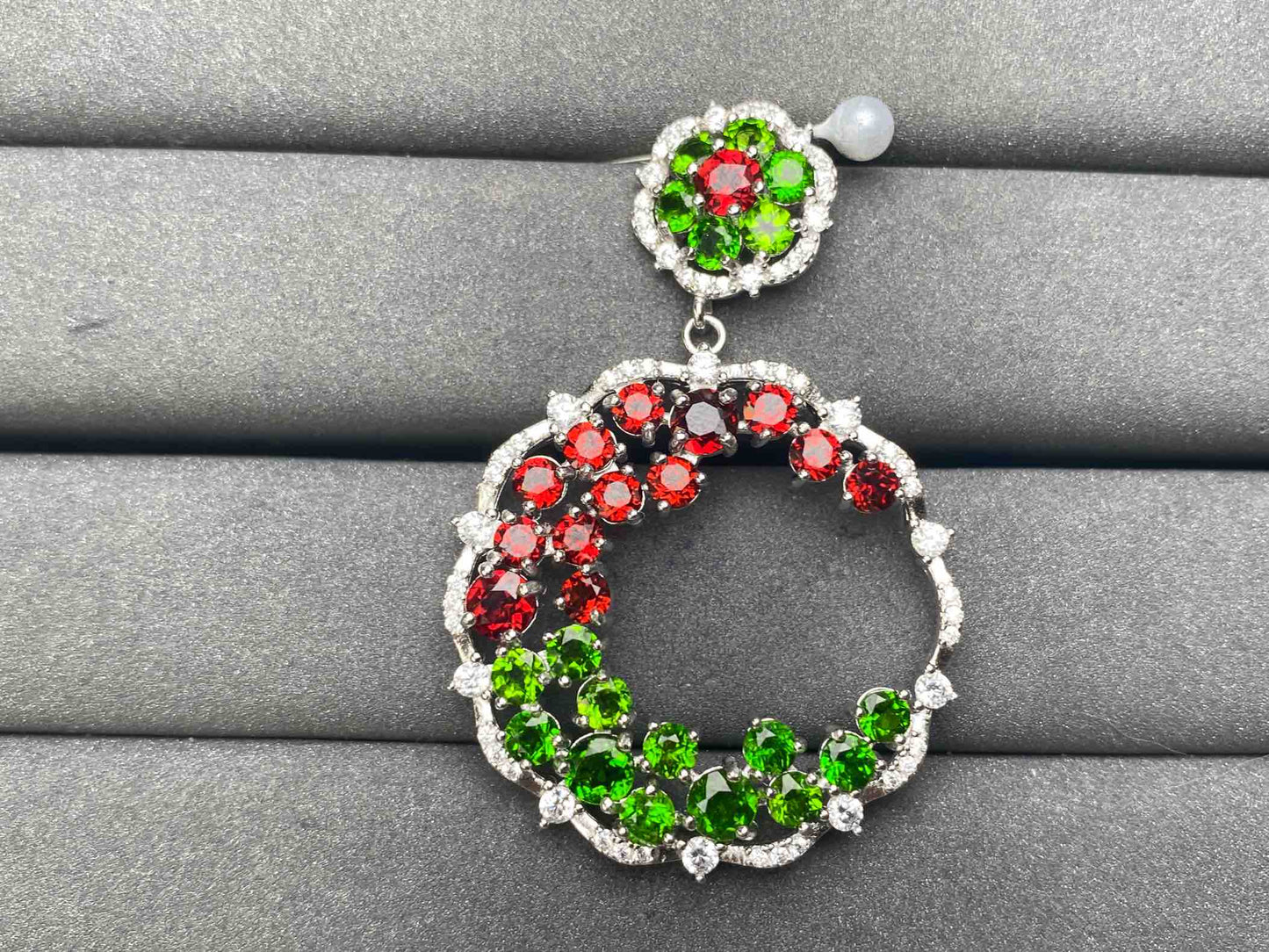 A8362 Garnet Pendant