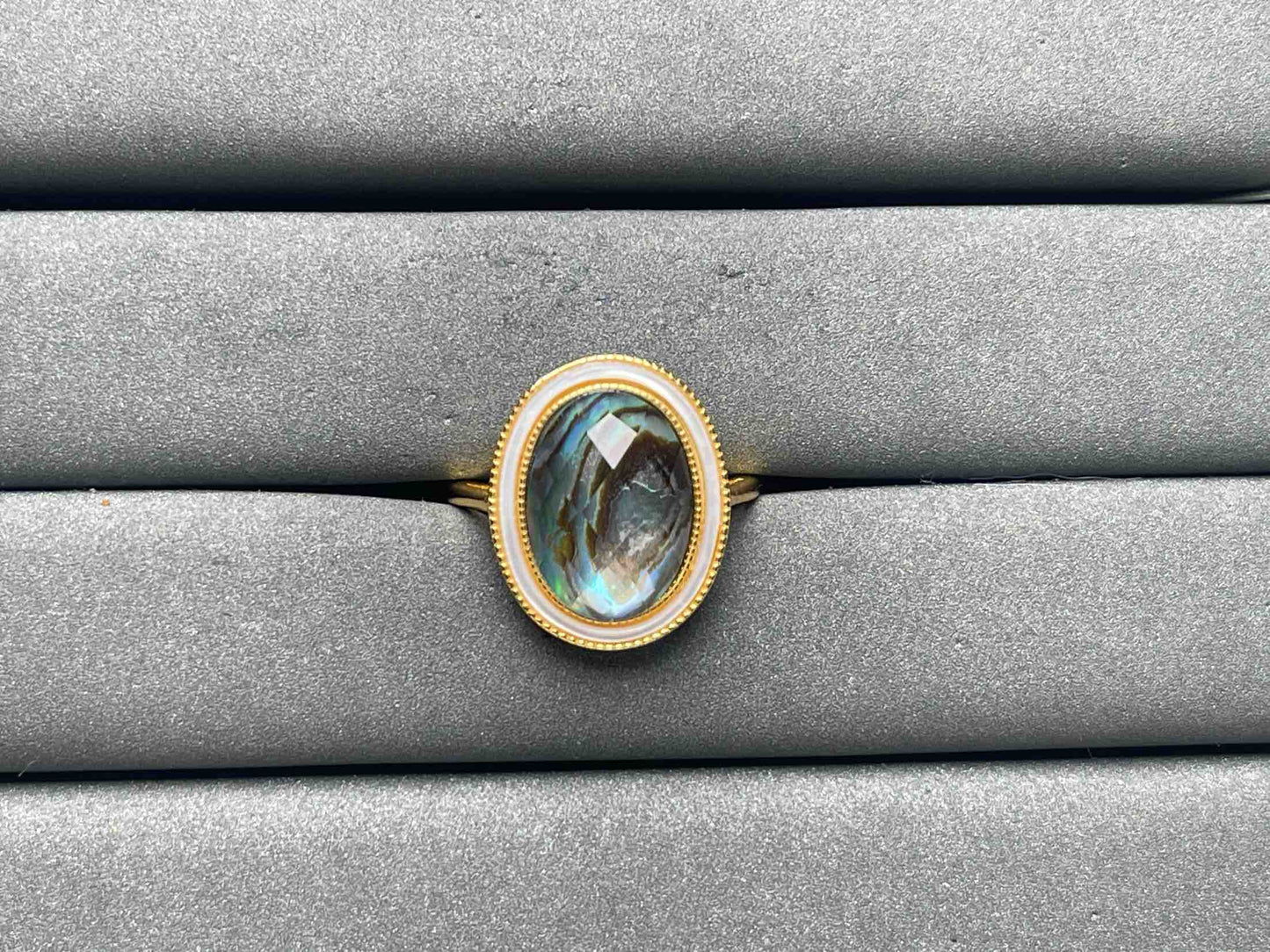 A8432 Black conch Ring
