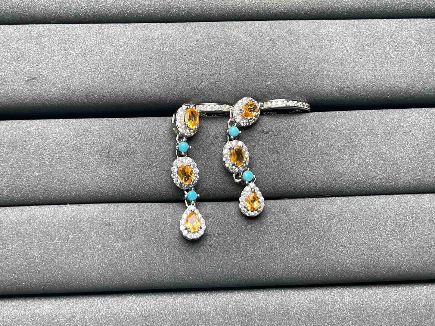 A8477 Sapphire Earrings