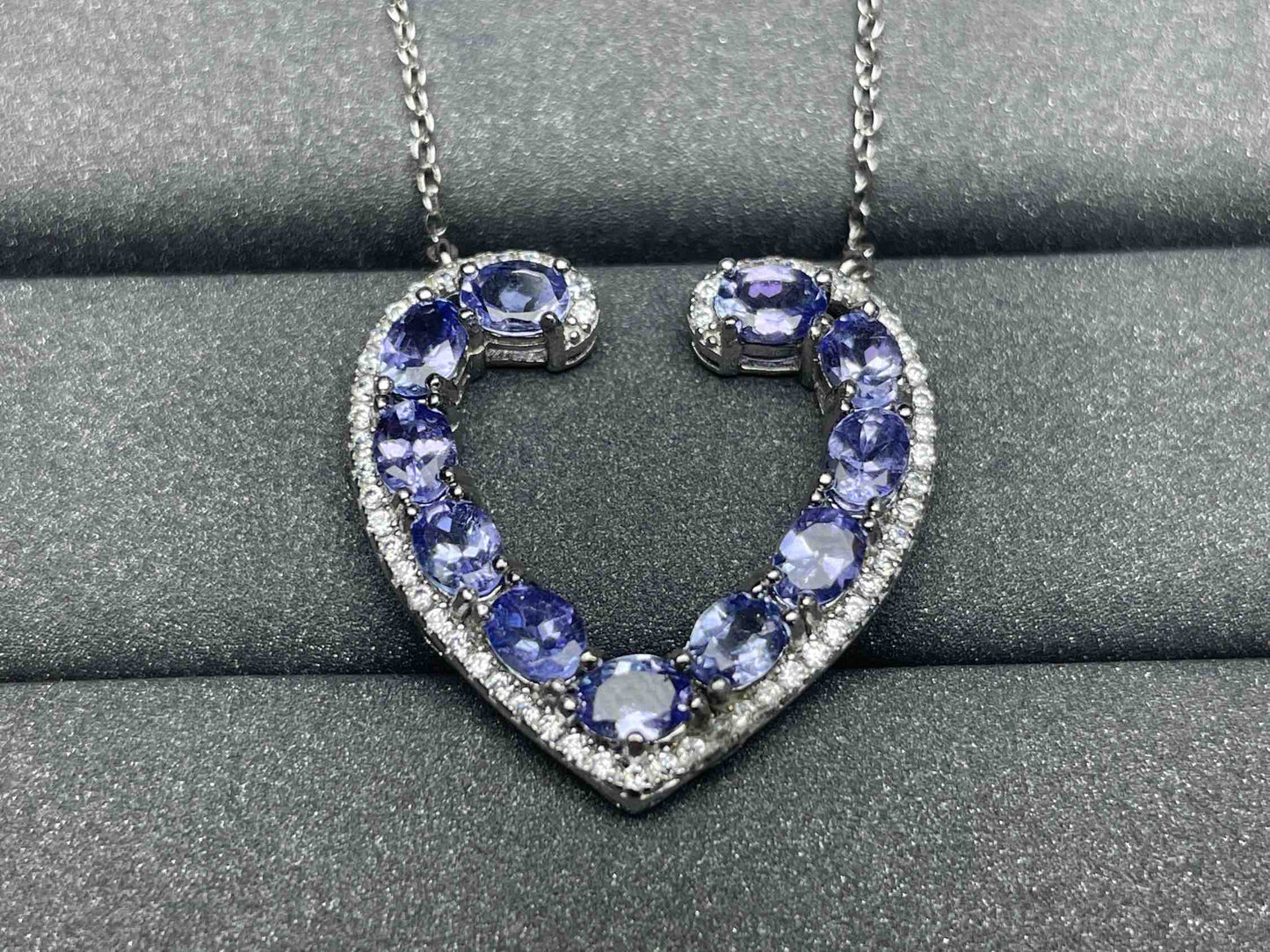 A851 Tanzanite Necklace