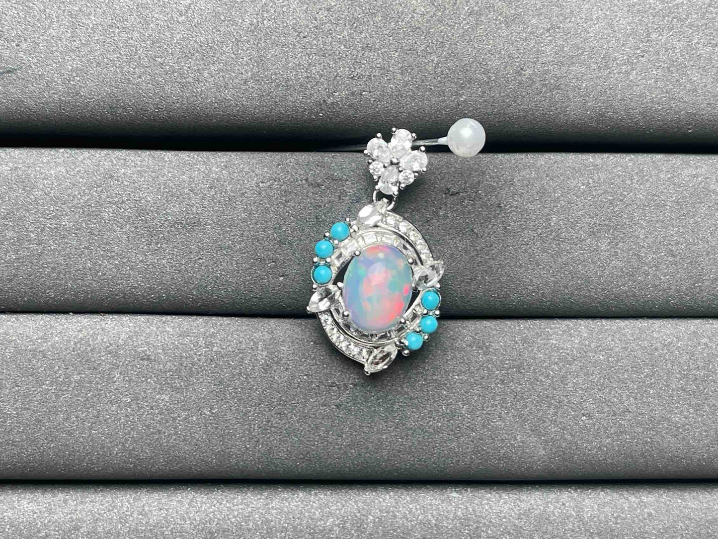 A8514 Opal Pendant