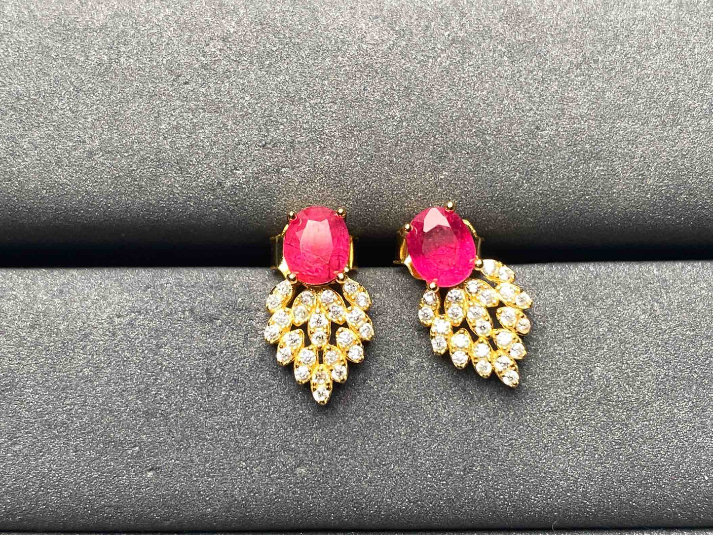 A8533 Pink Ruby Earrings