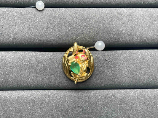 A8571 Emerald Pendant