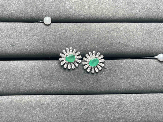A8582 Emerald Earrings