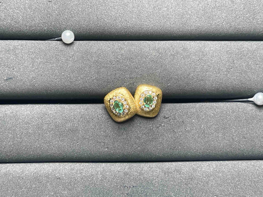 A8585 Emerald Earrings