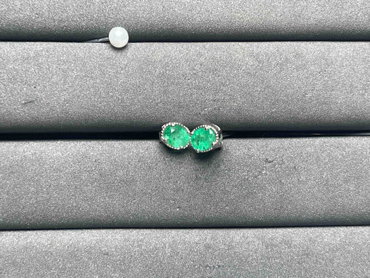 A8591 Emerald Earrings