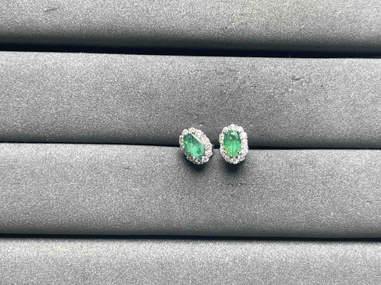 A8596 Emerald Earrings