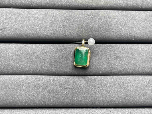 A8623 Emerald Pendant