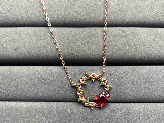 A8639 Spinel Necklace