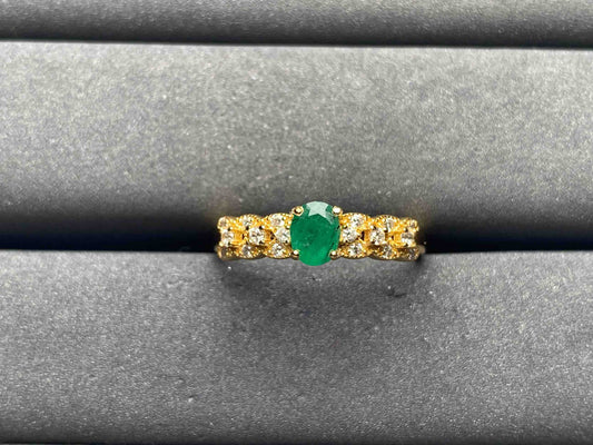A8713 Emerald Ring