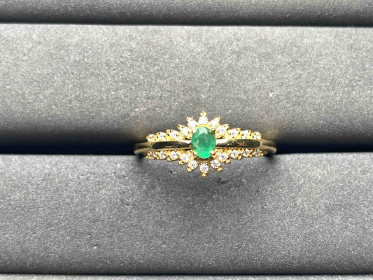 A8768 Emerald Ring