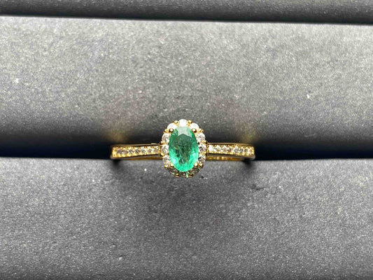 A8769 Emerald Ring